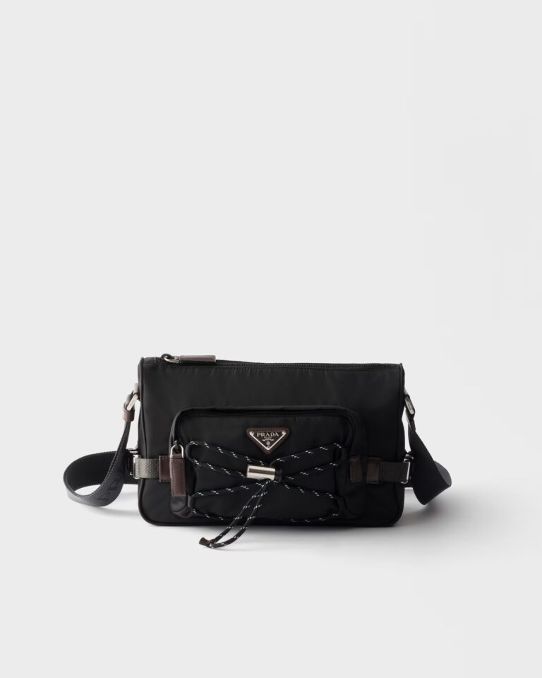 Sac Prada Speedrock porté épaule